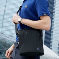 Мужские сумки через плечо